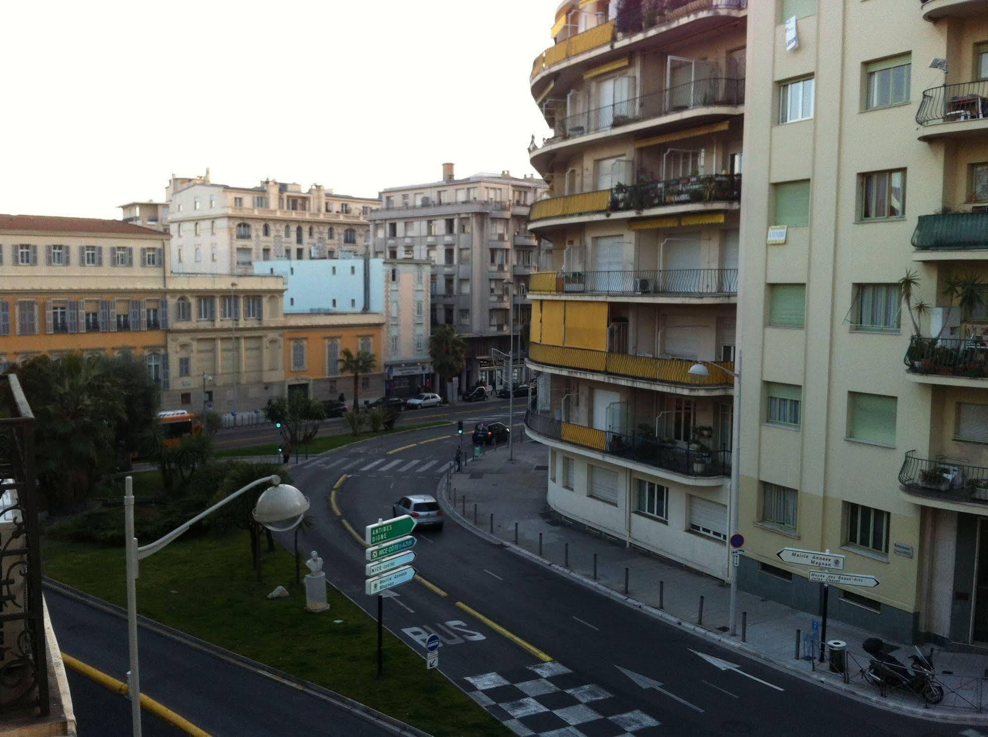 Hotel Carlone Nizza Kültér fotó